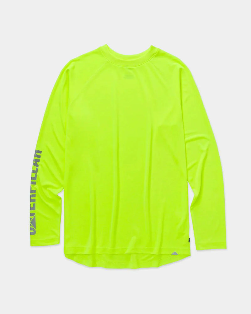 CAMISA MASCULINA LEVE COM MANGAS LONGAS E REFRESCANTE