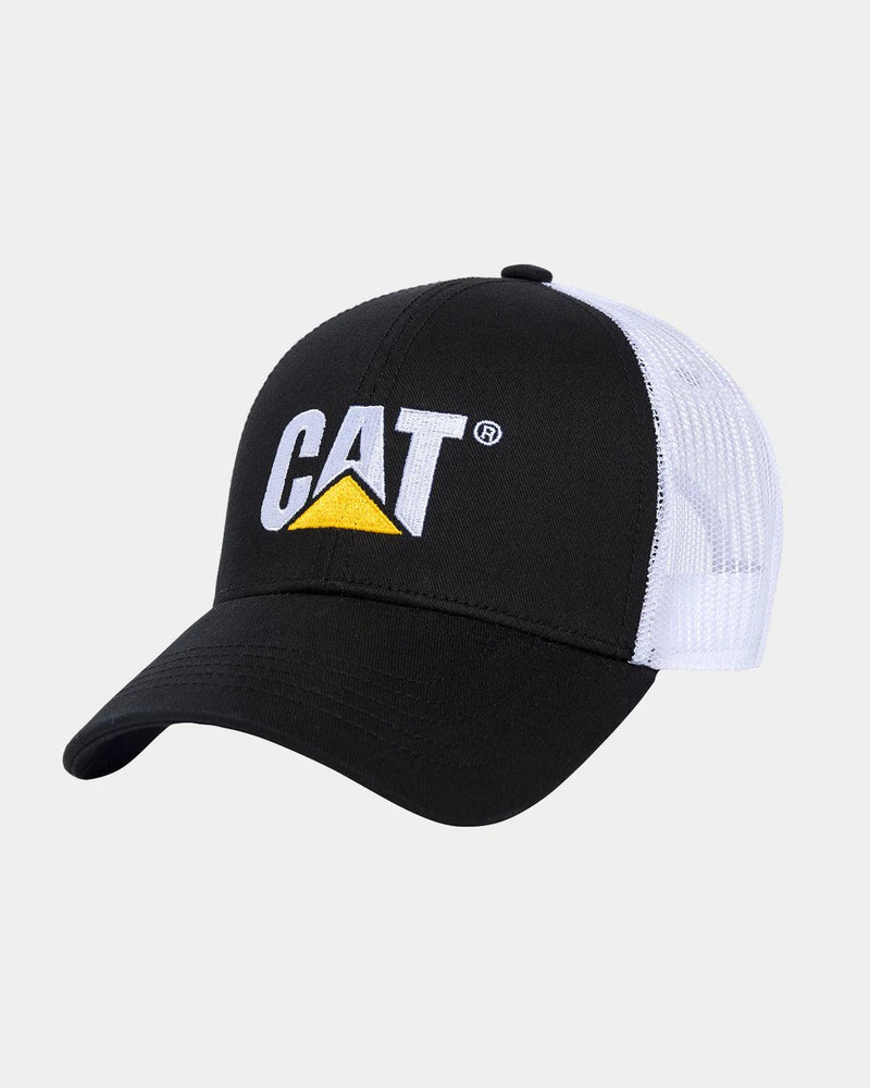 BONÉ COM LOGO EM ALTO RELEVO
