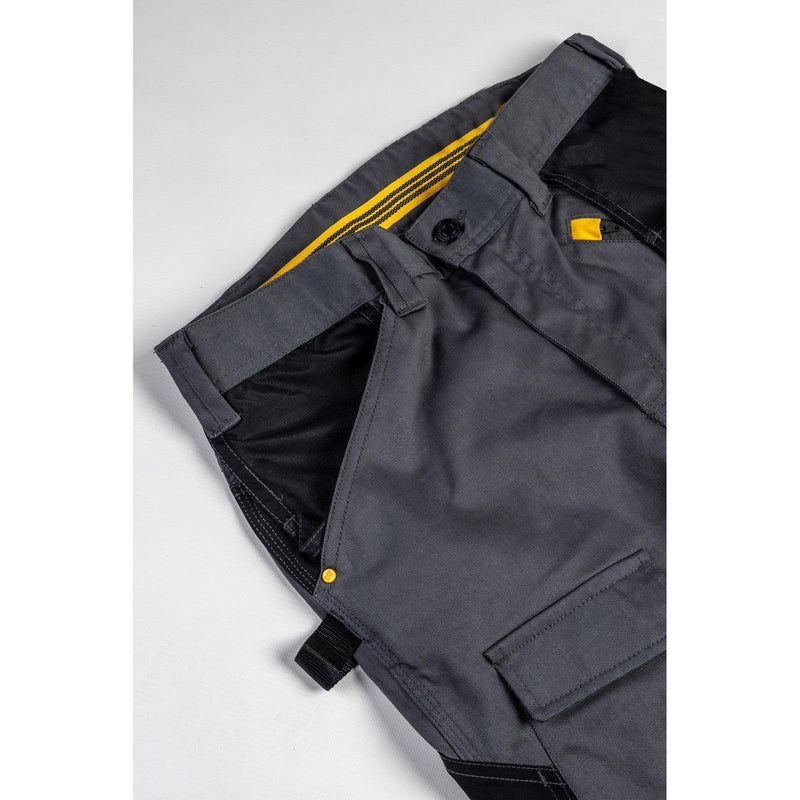 Calça com Bolsos Stretch Cinza