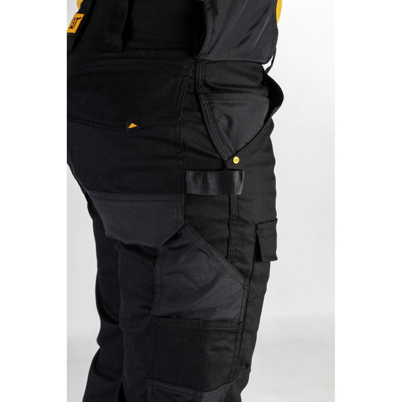 Calça com Bolsos Stretch Preta
