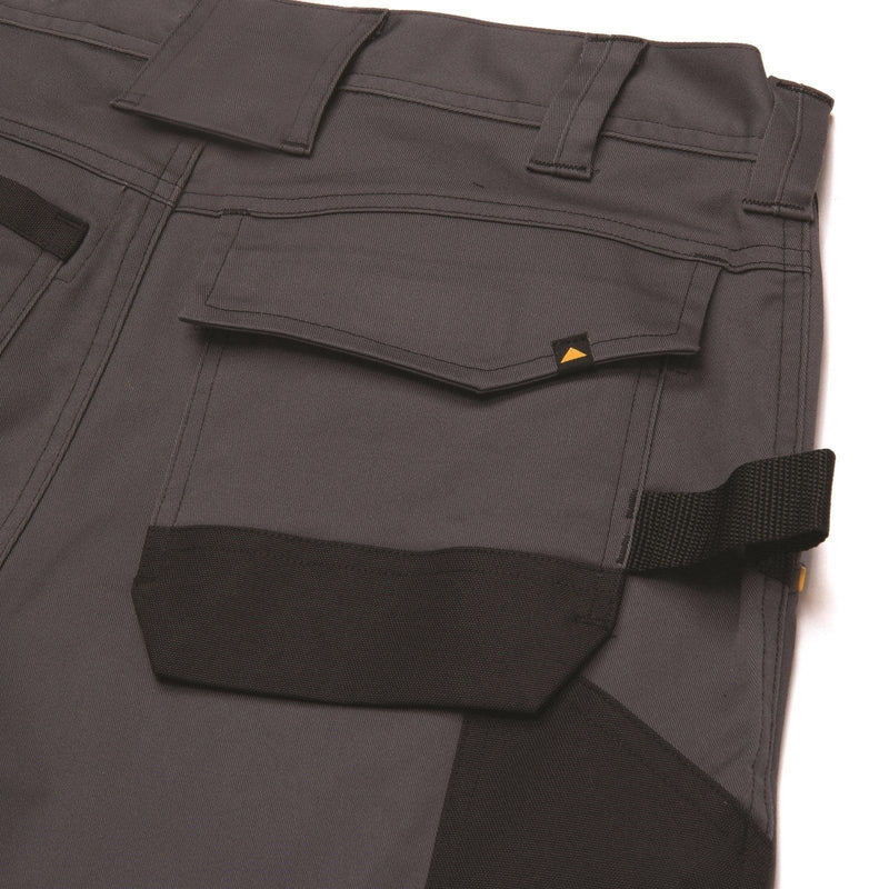Shorts de Bolso Essenciais com Stretch  Cinza Escuro